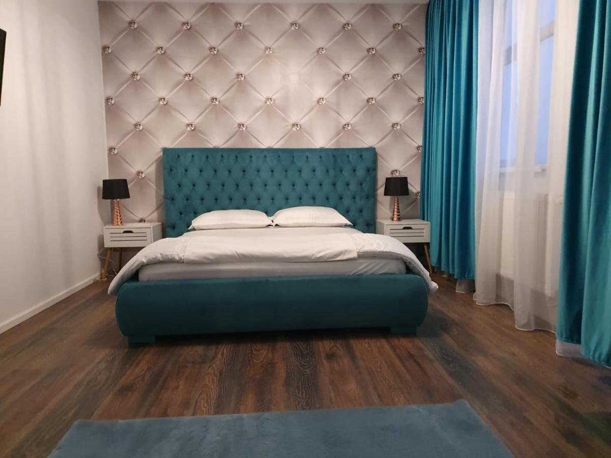 Garsonierre Central Luxury Targu Jiu Ngoại thất bức ảnh