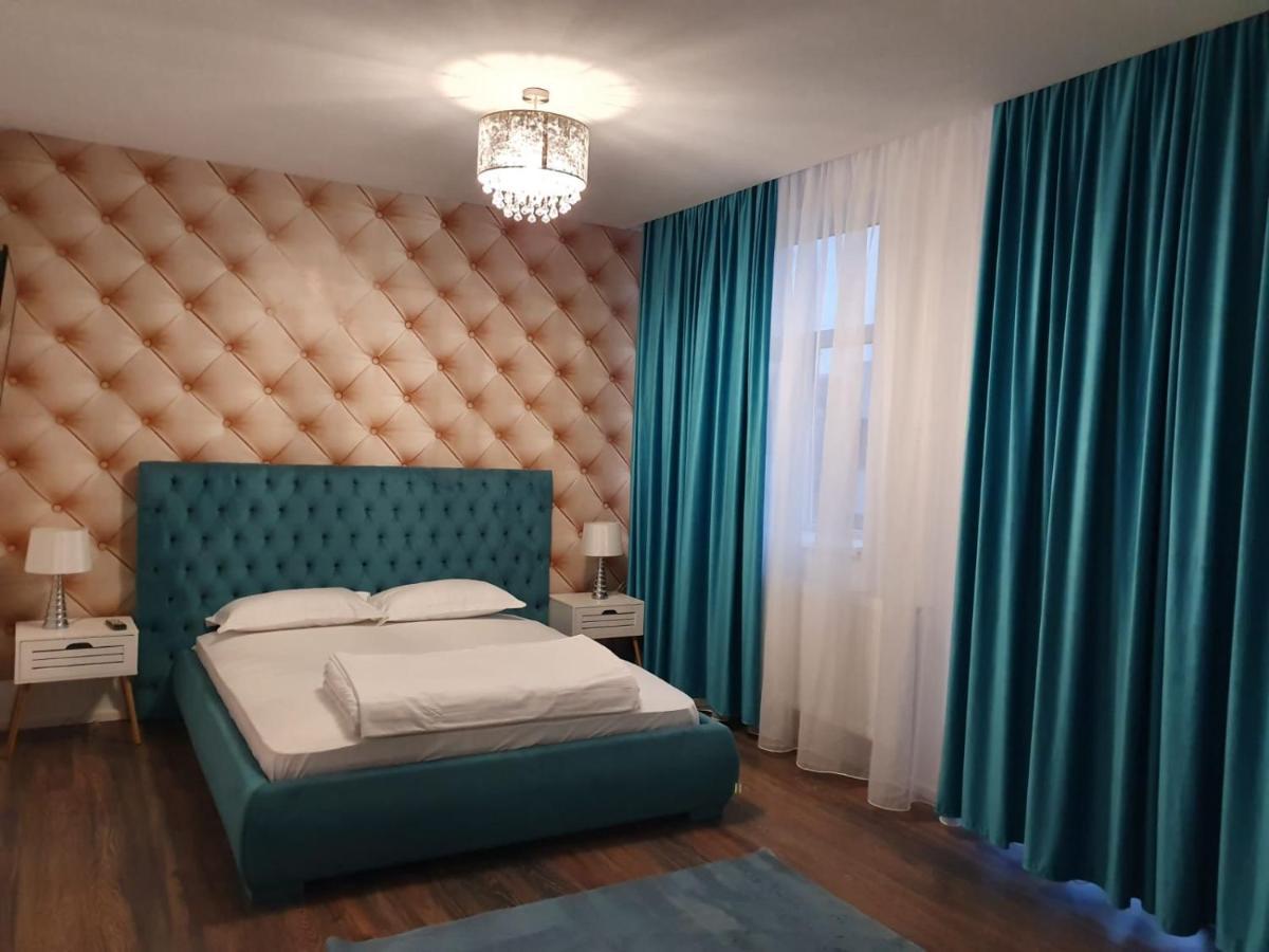 Garsonierre Central Luxury Targu Jiu Ngoại thất bức ảnh